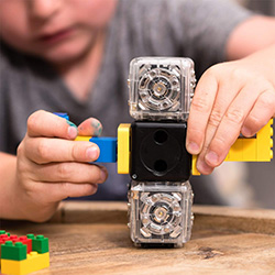 Cubelets robot blocks STEM coding set